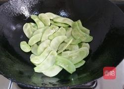 京酱焖白扁豆的做法图解3