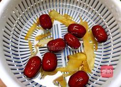 花胶玉竹炖乳鸽的做法图解4