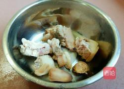 猪尾骨汤的做法图解4