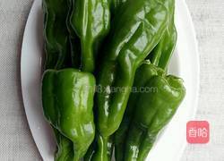 虎皮腌辣椒的做法图解1