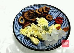 菊花山楂茶的做法图解1