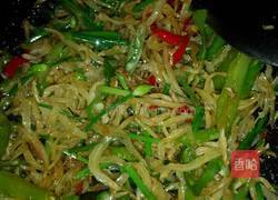 青椒小银鱼的做法图解8