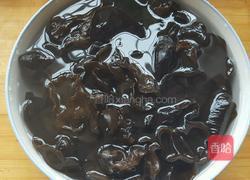 白菜木耳饺子的做法图解2