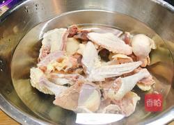 红枣枸杞鸽子汤的做法图解1