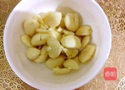 蒜蓉油的做法图解1