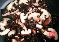 开胃酸辣汤的做法图解3