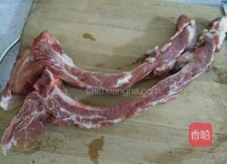 土豆排骨的做法图解1