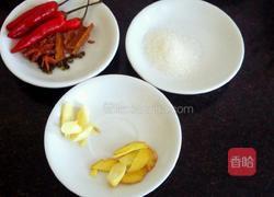 酸菜炖粉条的做法图解3