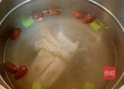 西洋参红枣炖排骨的做法图解6