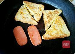 鸡蛋煎吐司的做法图解6