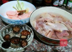 酸菜老鸭汤的做法图解1