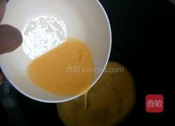 鸡蛋火腿炒饭的做法图解3