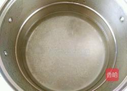 牛奶大米粥的做法图解2