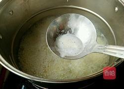 牛奶大米粥的做法图解3