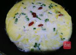 银鱼鸡蛋饼的做法图解8