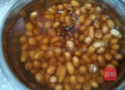 凉拌芹菜花生的做法图解1