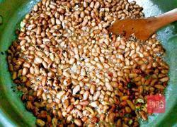 甜酥花生的做法图解3