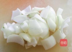 洋葱牛肉粒的做法图解2