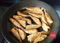 干煸小鱼的做法图解5