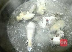 玉米炖鸡的做法图解2