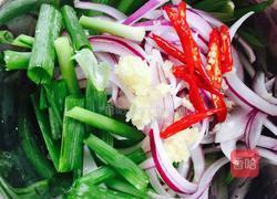 炝拌芹菜的做法图解5