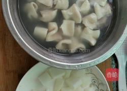 萝卜烧肥肠的做法图解4
