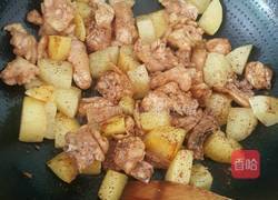 五香薯仔鸡的做法图解5