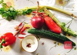 开胃泡菜的做法图解1