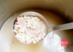薏米排骨汤的做法图解5
