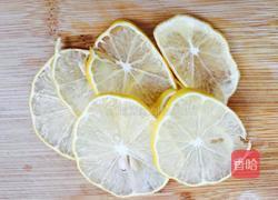 冰柠檬红茶的做法图解2