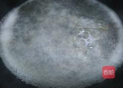 圆白菜粉丝炒肉的做法图解5