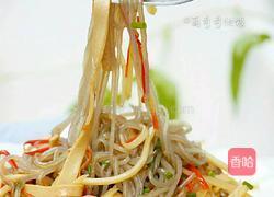 土豆丝炒粉条的做法图解1