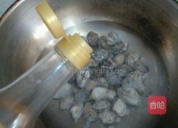 花蛤炒丝瓜的做法图解4