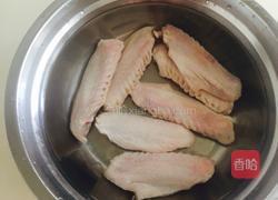 干锅鸭翅的做法图解1