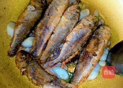 炖黄花鱼的做法图解8