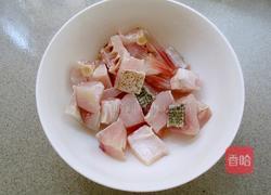 豆腐烧鲢鱼的做法图解1