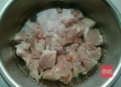 竹笋炖排骨的做法图解1