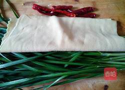 干豆腐炒韭菜的做法图解1