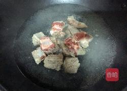 砂锅炖排骨的做法图解2