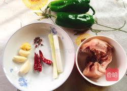 爆炒猪头肉的做法图解1