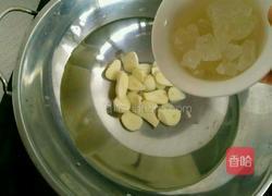 冰糖炖大蒜的做法图解4