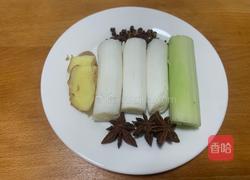 酸菜汆白肉的做法图解3