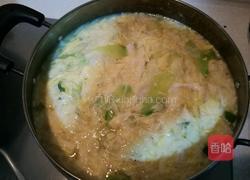 黄瓜鸡蛋虾仁汤的做法图解3