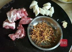 虫草花淮山排骨汤的做法图解2