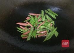 青椒火腿肠炒鸡蛋的做法图解5