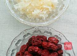银耳红枣糖水的做法图解1