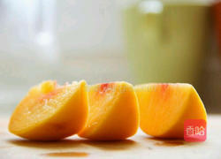 黄桃果酱的做法图解2