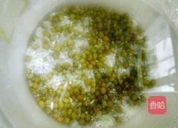 绿豆米糊的做法图解1