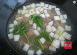 冬瓜粉丝丸子汤的做法图解6