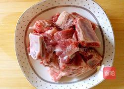 排骨山药的做法图解1